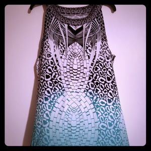 2/$12 🤩 WOMANS TANK TOP